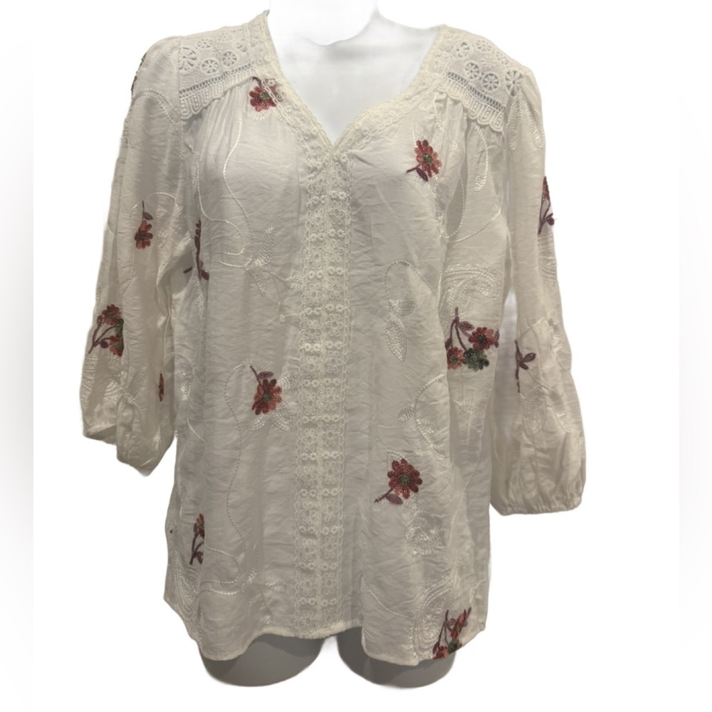 Sapphire Embroidered White Blouse. Petite Medium